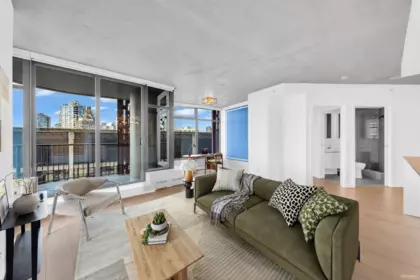Family Room Photo of 1806 128 W Cordova Street, Vancouver, BC