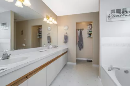 Entry Foyer Photo of 18156 Claytonwood Crescent, Surrey, BC