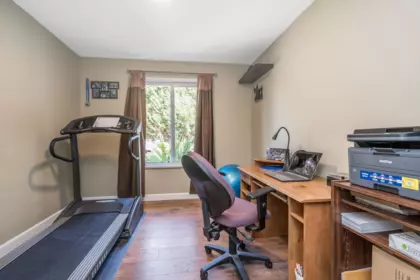 Office / Den Photo of 18156 Claytonwood Crescent, Surrey, BC