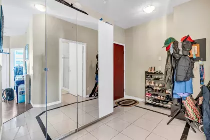 Mudroom Photo of 607 1239 W Georgia Street, Vancouver, BC