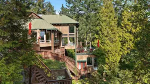 486 Bluff Way, Mayne Island, BC