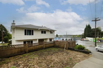8724 Gilley Avenue, Burnaby, BC, Burnaby — Single Family Residence for sale
