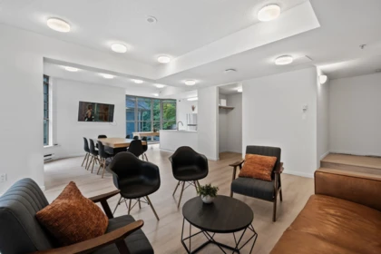 Aerial View of 906 867 Hamilton Street, Vancouver, BC