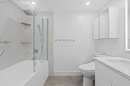 Entry Foyer Photo of 906 867 Hamilton Street, Vancouver, BC