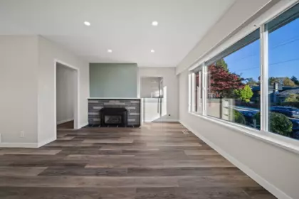 338 W 21st Street, North Vancouver, BC, North vancouver — Single Family Residence for sale