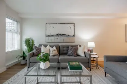 105 1870 E Southmere Crescent, Surrey, BC, Surrey — Apartment/Condo for sale