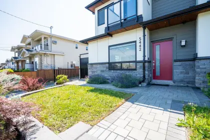 5442 Norfolk Street, Burnaby, BC, Burnaby — Half Duplex for sale