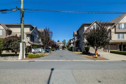 24 46321 Cessna Drive, Chilliwack, BC, Chilliwack — Townhouse for sale