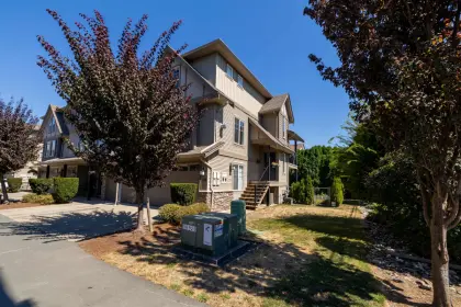 24 46321 Cessna Drive, Chilliwack, BC, Chilliwack — Townhouse for sale