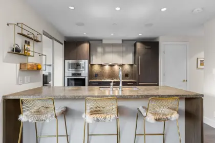 600 888 Arthur Erickson Place, West Vancouver, BC, West vancouver — Apartment/Condo for sale