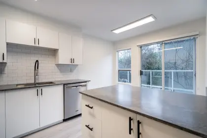 2373 Quayside Court, Vancouver, BC, Vancouver — Townhouse for sale