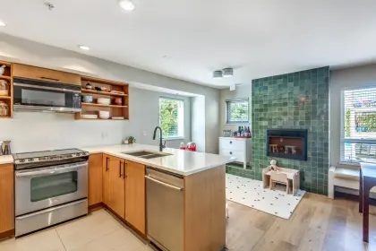 2525 Woodland Drive, Vancouver, BC, Vancouver — Townhouse for sale