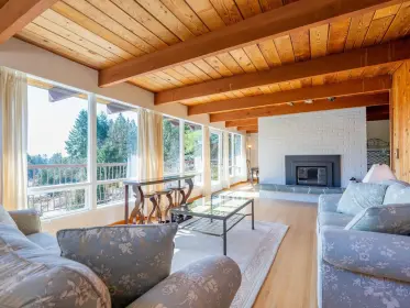 71 Laurie Crescent, West Vancouver, BC, West vancouver — Single Family Residence for sale