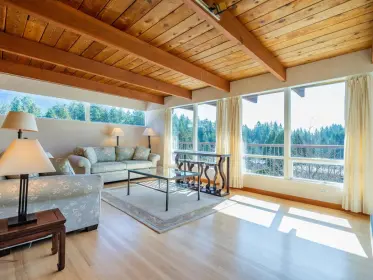 71 Laurie Crescent, West Vancouver, BC, West vancouver — Single Family Residence for sale