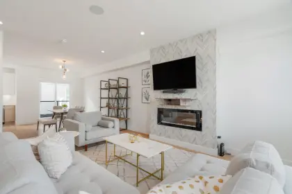 22 8140 166 Street, Surrey, BC, Surrey — Townhouse for sale