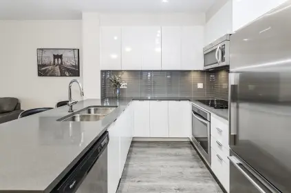 320 2665 Mountain Highway, North Vancouver, BC, North vancouver — Apartment/Condo for sale