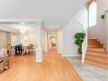 2923 Pinetree Close, Coquitlam, BC, Coquitlam — Single Family Residence for sale