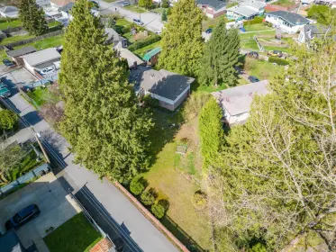 8272 15th Avenue, Burnaby, BC, Burnaby — Single Family Residence for sale