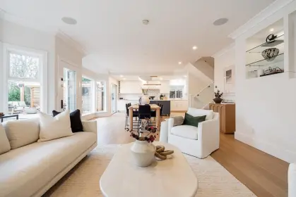 4275 Nautilus Close, Vancouver, BC, Vancouver — Single Family Residence for sale