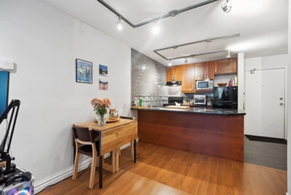 615 1330 Burrard Street, Vancouver, BC, Vancouver — Apartment/Condo for sale