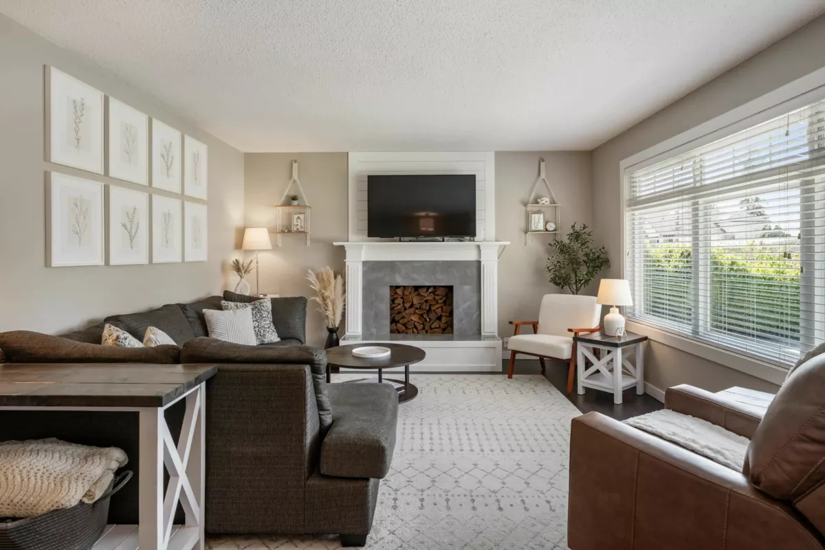 Living Room Photo of 2064 Meadows Street, Abbotsford, BC