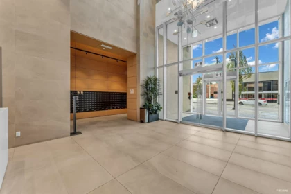 4209 6000 Mckay Avenue, Burnaby, BC, Burnaby — Apartment/Condo for sale