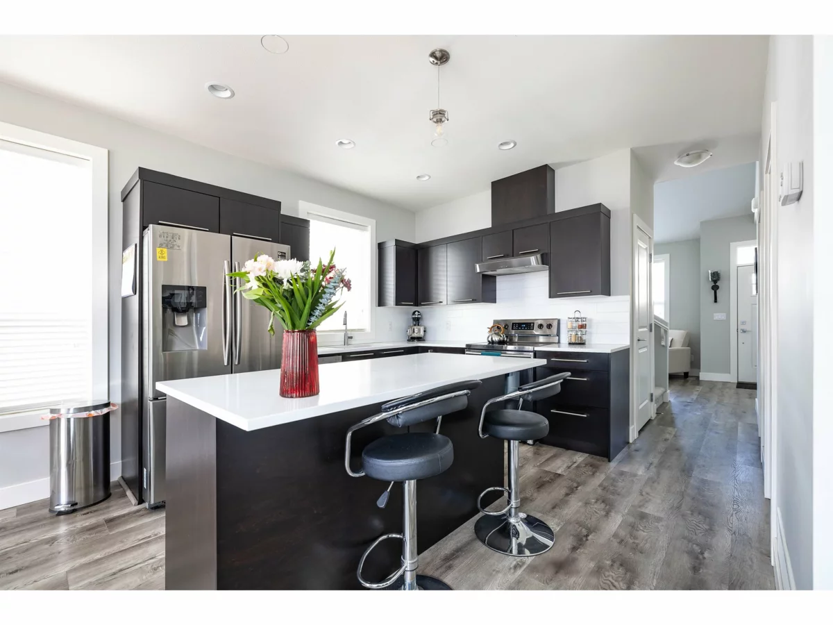 Dining Area Photo of 32574 Ross Drive, Mission, BC
