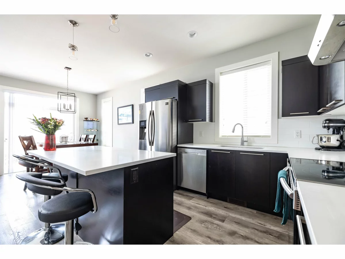 Family Room Photo of 32574 Ross Drive, Mission, BC