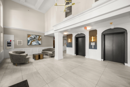 213 5835 Hampton Place, Vancouver, BC, Vancouver — Apartment/Condo for sale