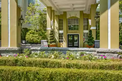 213 5835 Hampton Place, Vancouver, BC, Vancouver — Apartment/Condo for sale