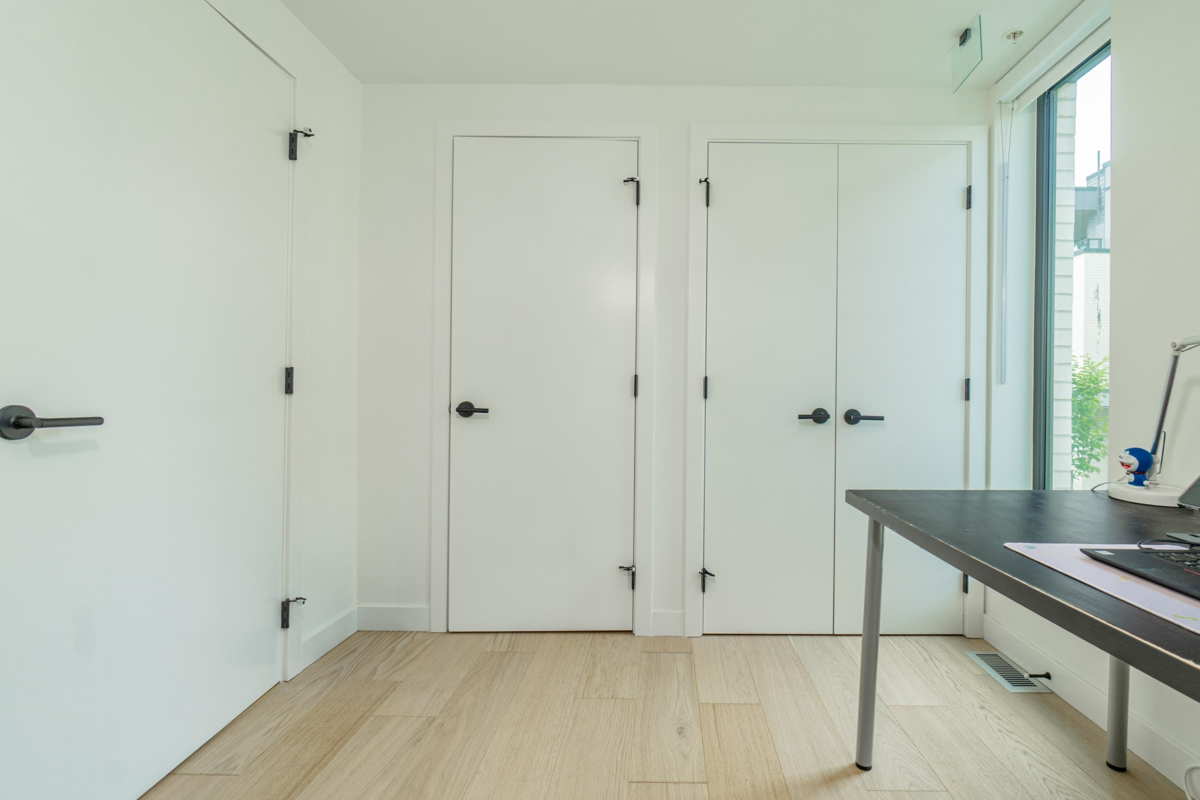 Hallway Photo of 12 6778 Oak Street, Vancouver, BC