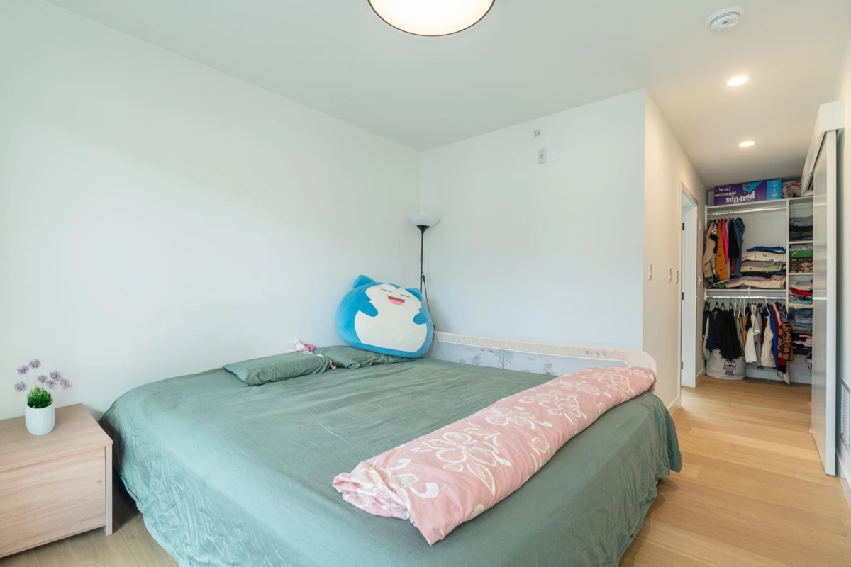 Powder Room Photo of 12 6778 Oak Street, Vancouver, BC