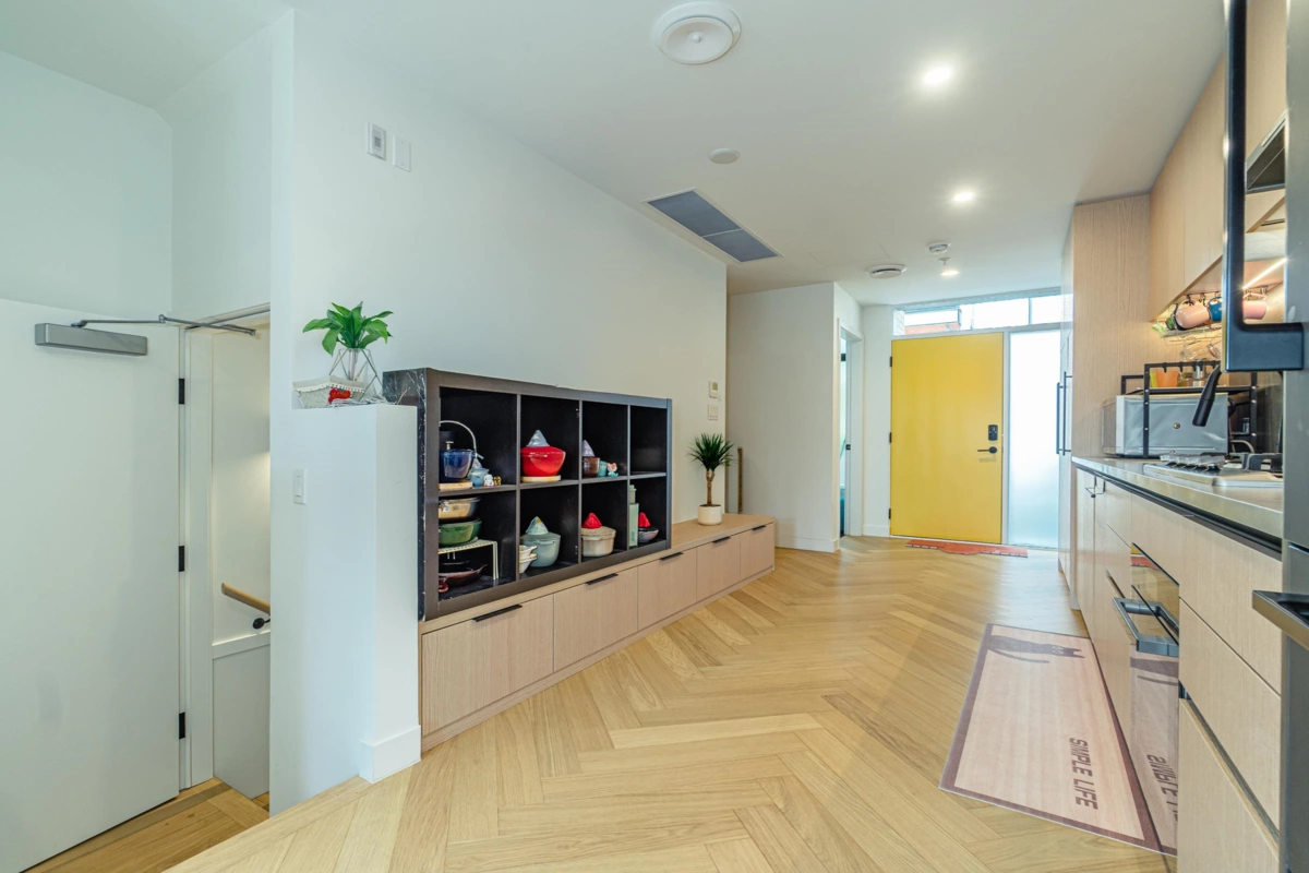 Primary Bathroom Photo of 12 6778 Oak Street, Vancouver, BC