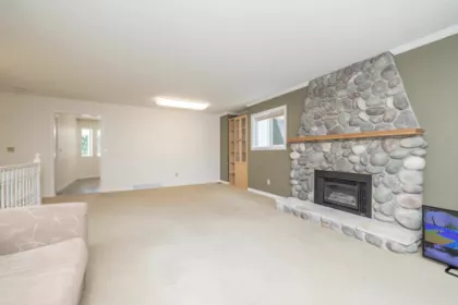 Kitchen Island Photo of 7 29605 Mctavish Road, Abbotsford, BC