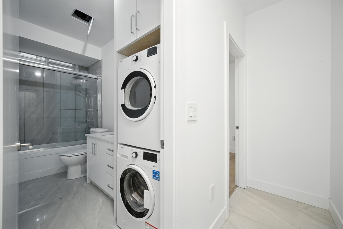 Community Amenities Photo (Clubhouse) of 2113 Dawes Hill Road, Coquitlam, BC