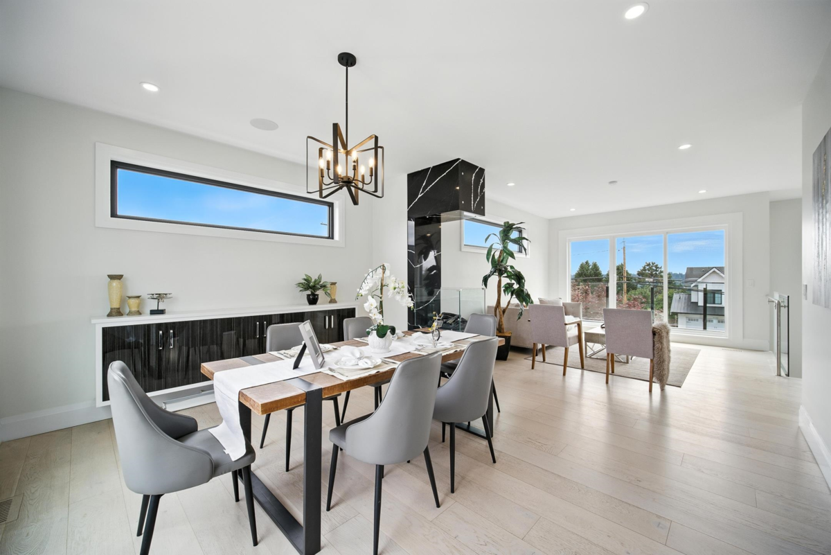 Dining Area Photo of 2113 Dawes Hill Road, Coquitlam, BC