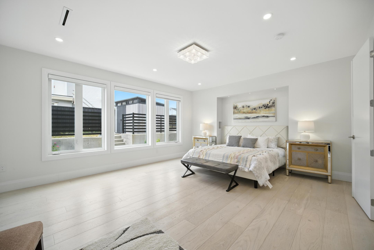 Mudroom Photo of 2113 Dawes Hill Road, Coquitlam, BC