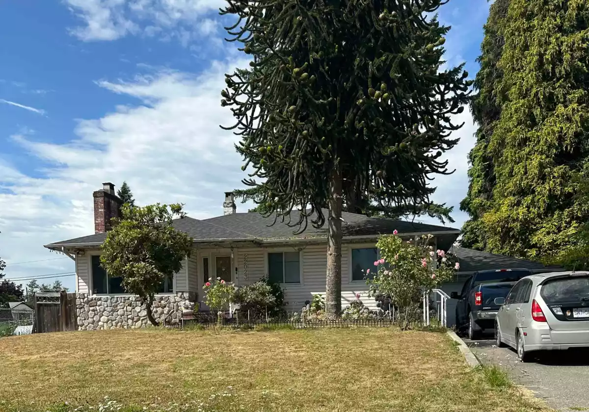 Exterior Front Photo of 22023 Lougheed Highway, Maple Ridge, BC