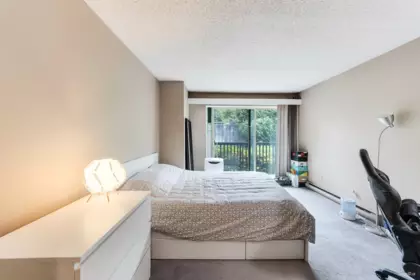 320 9857 Manchester Drive, Burnaby, BC, Burnaby — Apartment/Condo for sale