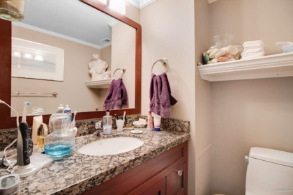 Mudroom Photo of 903 1745 Esquimalt Avenue, West Vancouver, BC