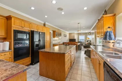 Hot Tub / Spa Photo of 11393 Royal Crescent, Surrey, BC