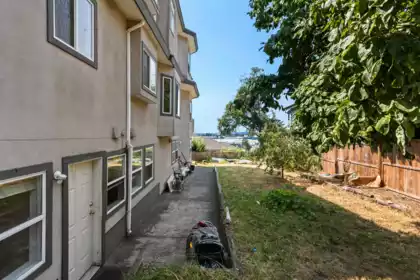 Swimming Pool Photo of 11393 Royal Crescent, Surrey, BC
