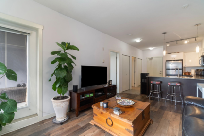 Dining Area Photo of 322 13728 108 Avenue, Surrey, BC