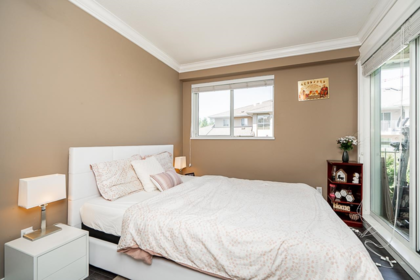 Guest Bathroom Photo of 313 13727 74 Avenue, Surrey, BC