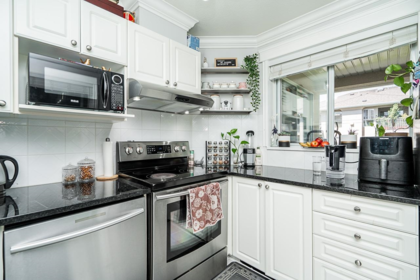Pantry Photo of 313 13727 74 Avenue, Surrey, BC