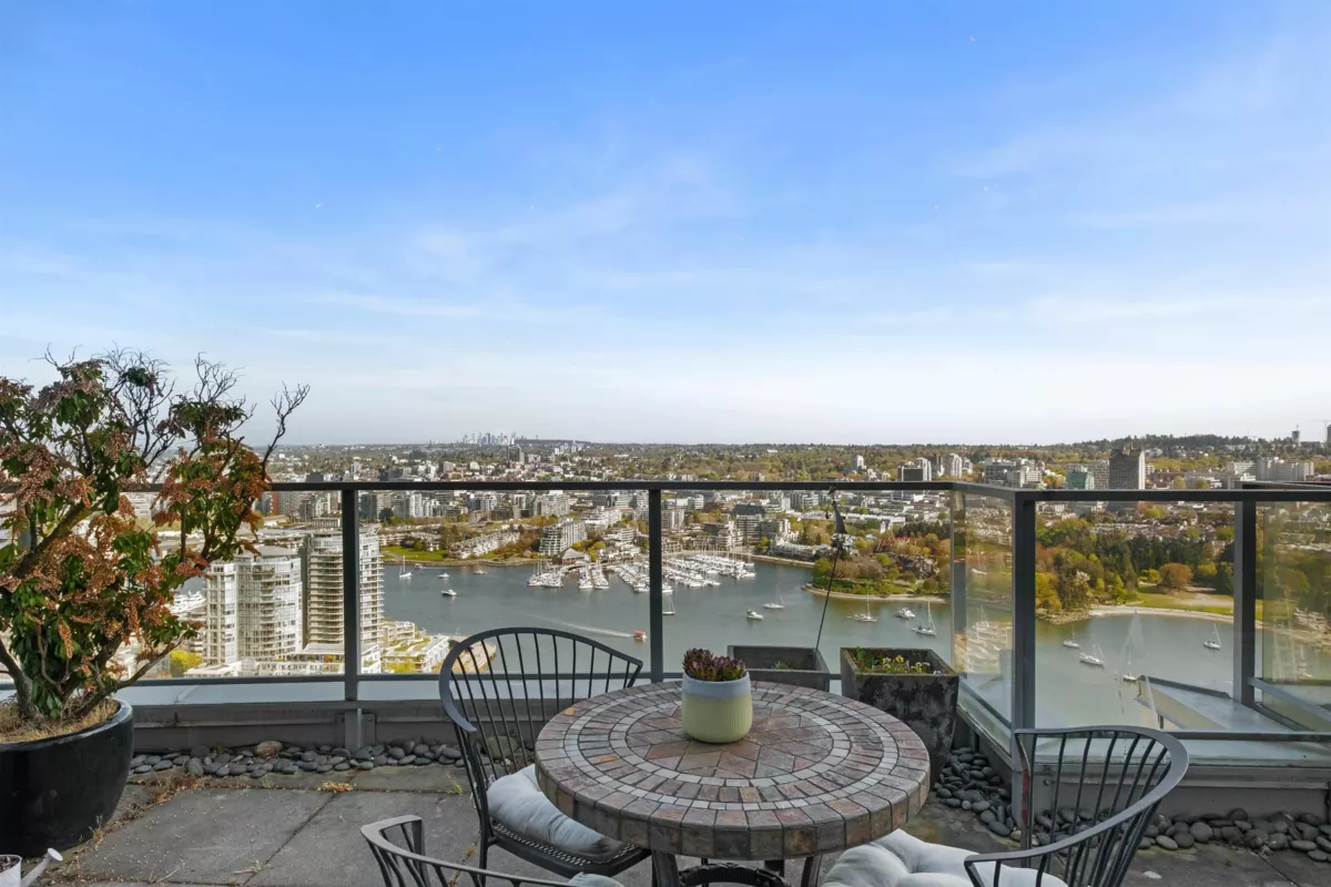 Basement Recreation Room Photo of 4201 1408 Strathmore Mews, Vancouver, BC