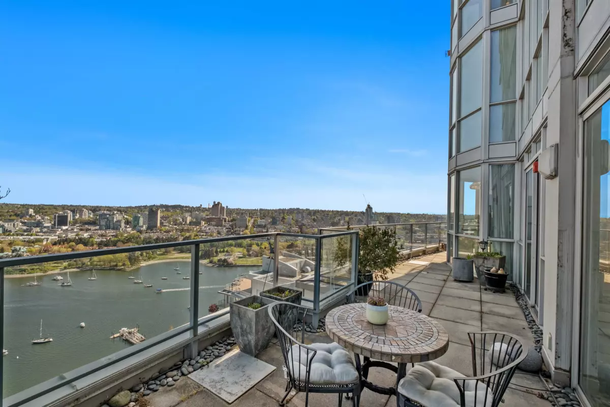 Bedroom 4 Photo of 4201 1408 Strathmore Mews, Vancouver, BC