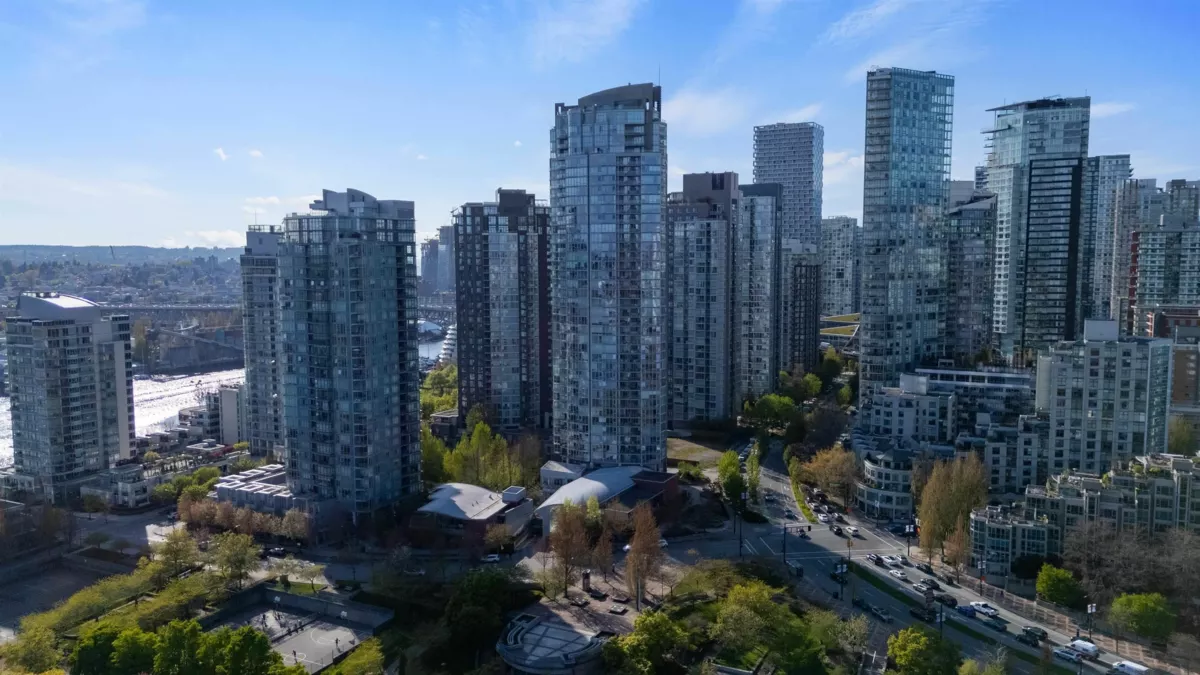 Community Amenities Photo (Clubhouse) of 4201 1408 Strathmore Mews, Vancouver, BC