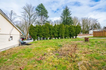 Swimming Pool Photo of 11397 141a Street, Surrey, BC