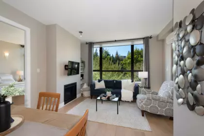 501 9370 University Crescent, Burnaby, BC, Burnaby — Apartment/Condo for sale